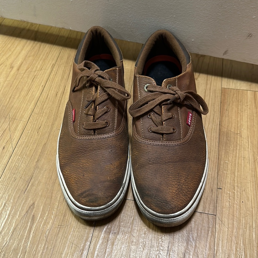 Men’s Levi Shoes 10.5